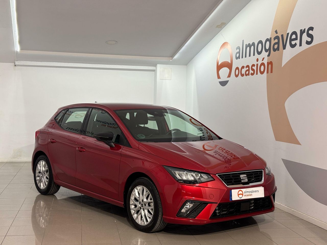 Alquiler de camiones de mudanza en barcelona  en Barcelona - seat ibiza 2023 /