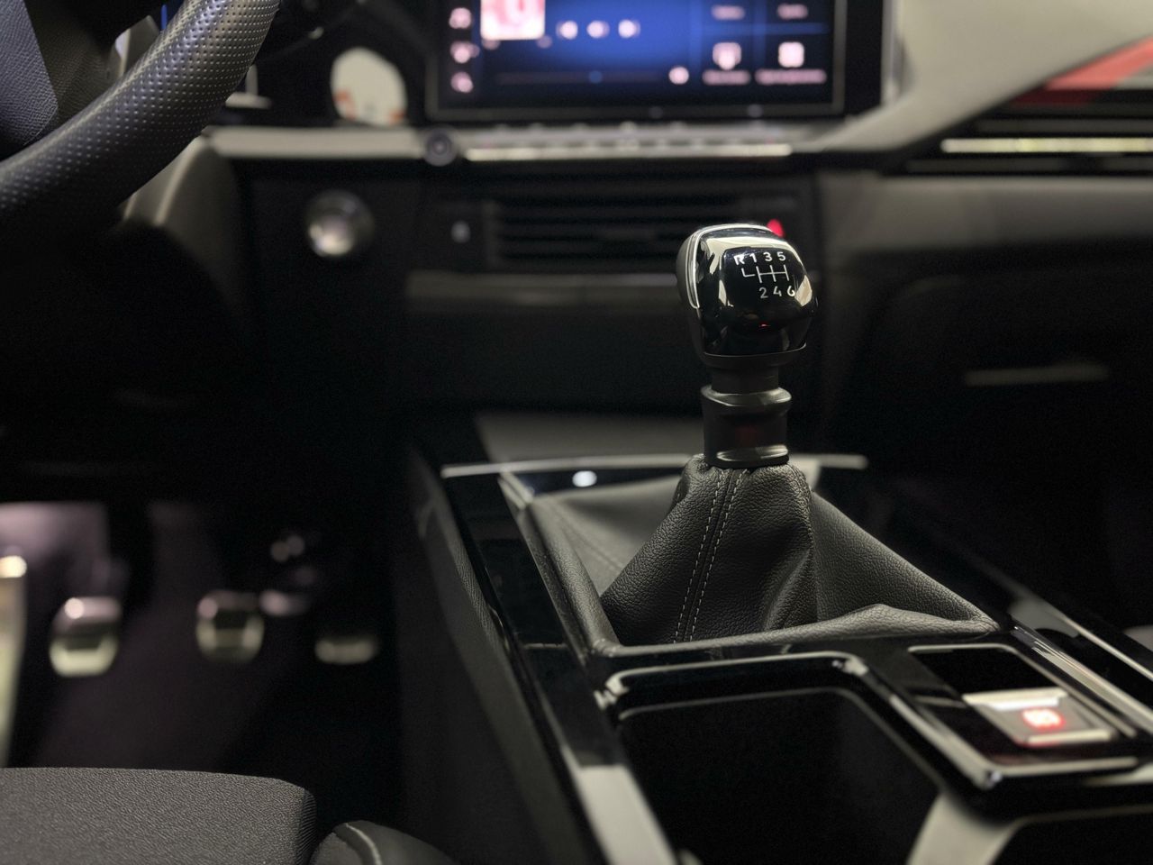 Opel Astra 1.2T XHT 96KW GS-LINE GAS 5P - foto 9