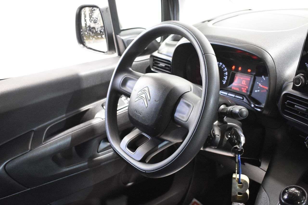 CITROEN BERLINGO FURGÓN IR L1 1.5 BLUEHDI 100 CV ISOTERMO RE - foto 4