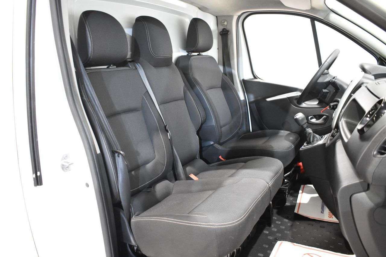 RENAULT TRAFIC FURGÓN L2H1 1300 KG 2.0 DCI 120 CV CONFORT - foto 11