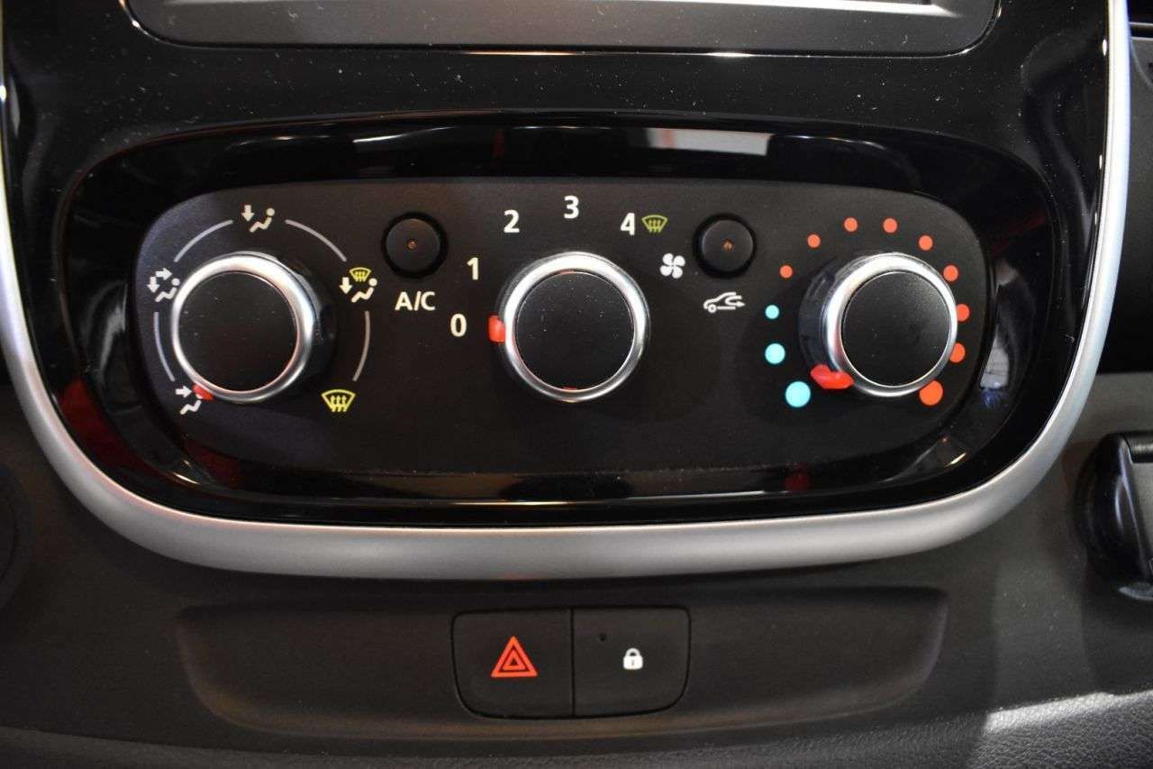 RENAULT TRAFIC FURGÓN L2H1 1300 KG 2.0 DCI 120 CV CONFORT - foto 18