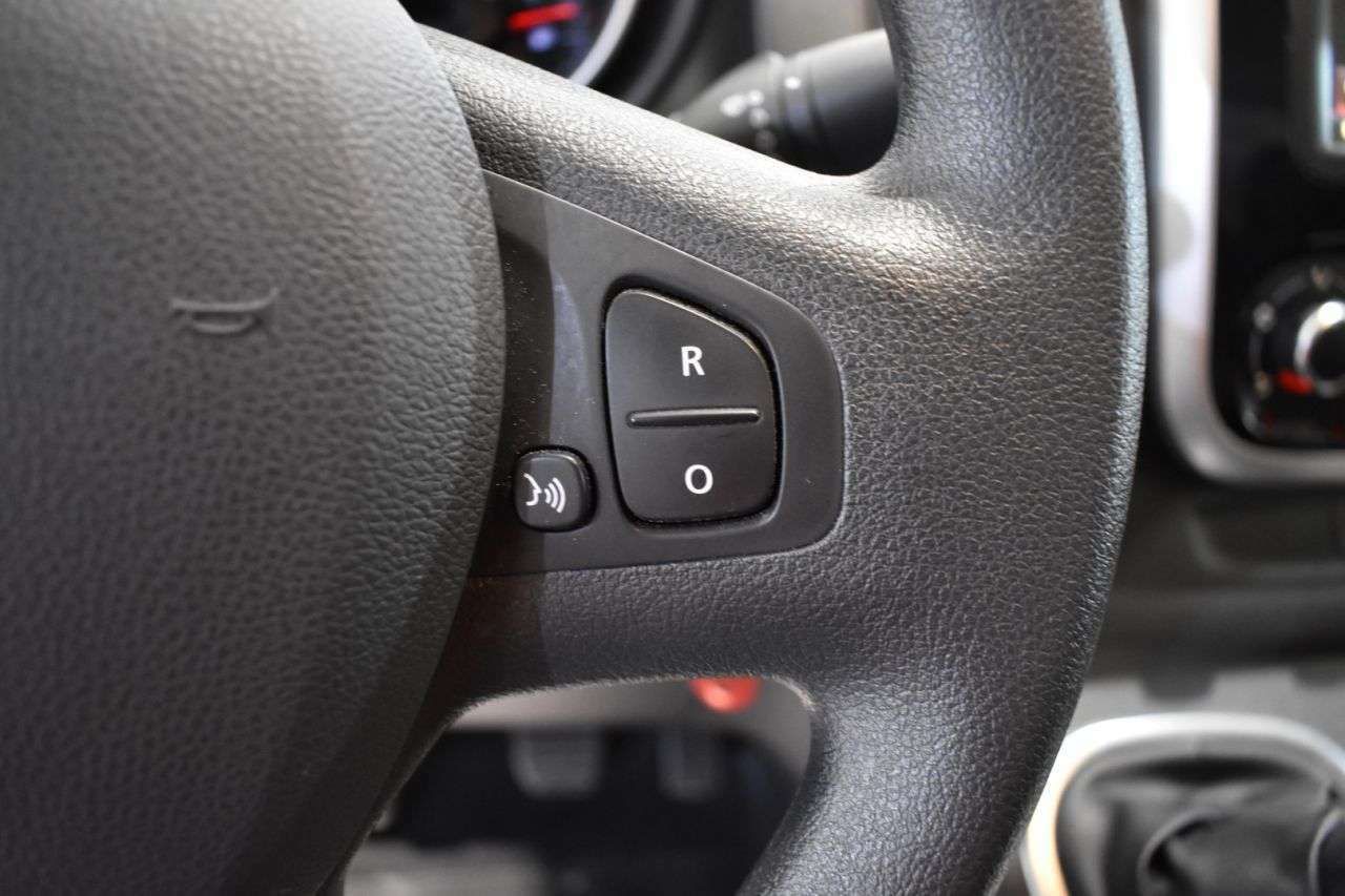 RENAULT TRAFIC FURGÓN L2H1 1300 KG 2.0 DCI 120 CV CONFORT - foto 14
