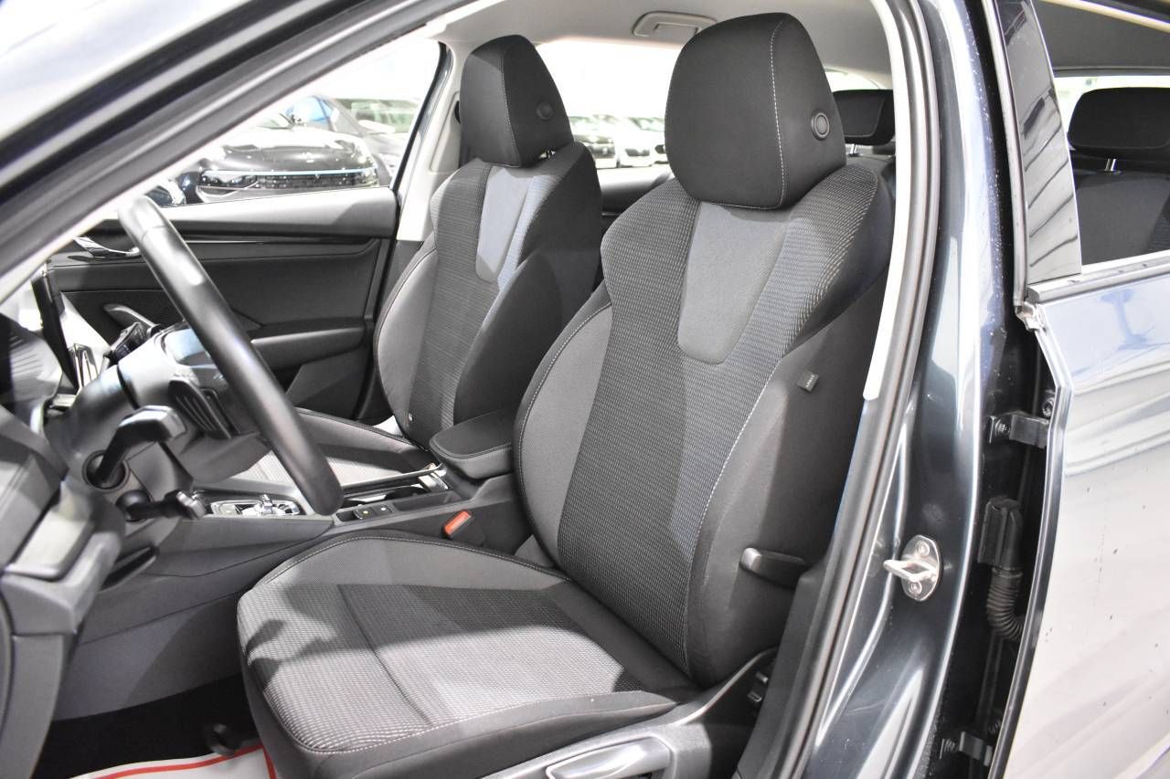 Skoda Octavia IV 1.4 TSI PLUG-IN HYBRID 204 CV DSG EXECUTIVE - foto 12