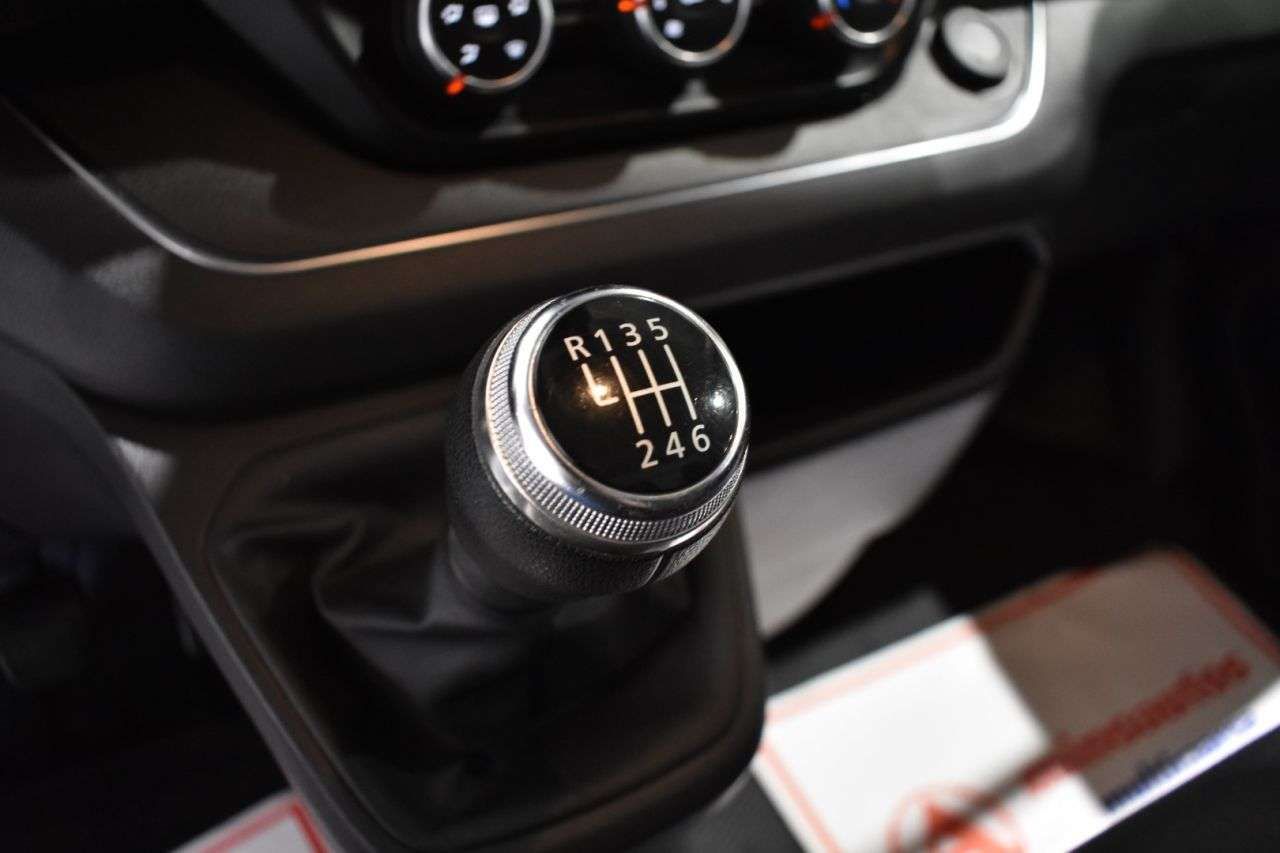 RENAULT TRAFIC FURGÓN 3000 KG L2H1 2.0 DCI 130 CV GRAND CONF - foto 21