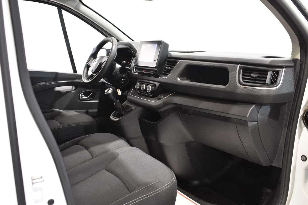 RENAULT TRAFIC FURGÓN 3000 KG L2H1 2.0 DCI 130 CV GRAND CONF - foto 13