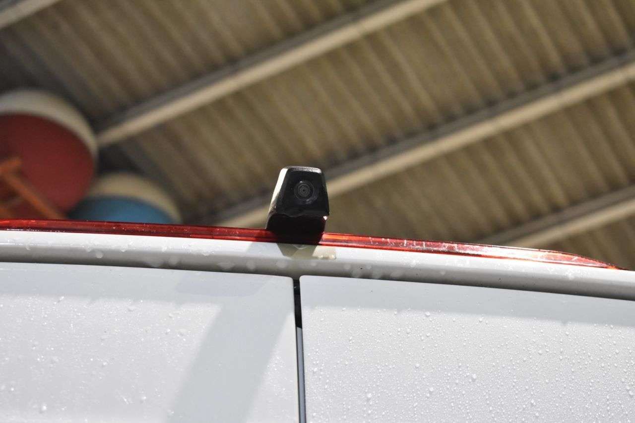 VW CRAFTER FURGÓN 30 L3H2 2.0 TDI 140 CV FWD - foto 22