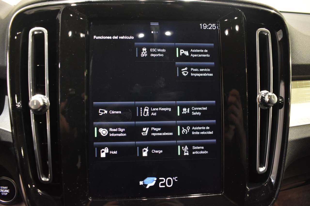 VOLVO XC40 1.5 T5 261 CV 2WD MOMENTUM - foto 39