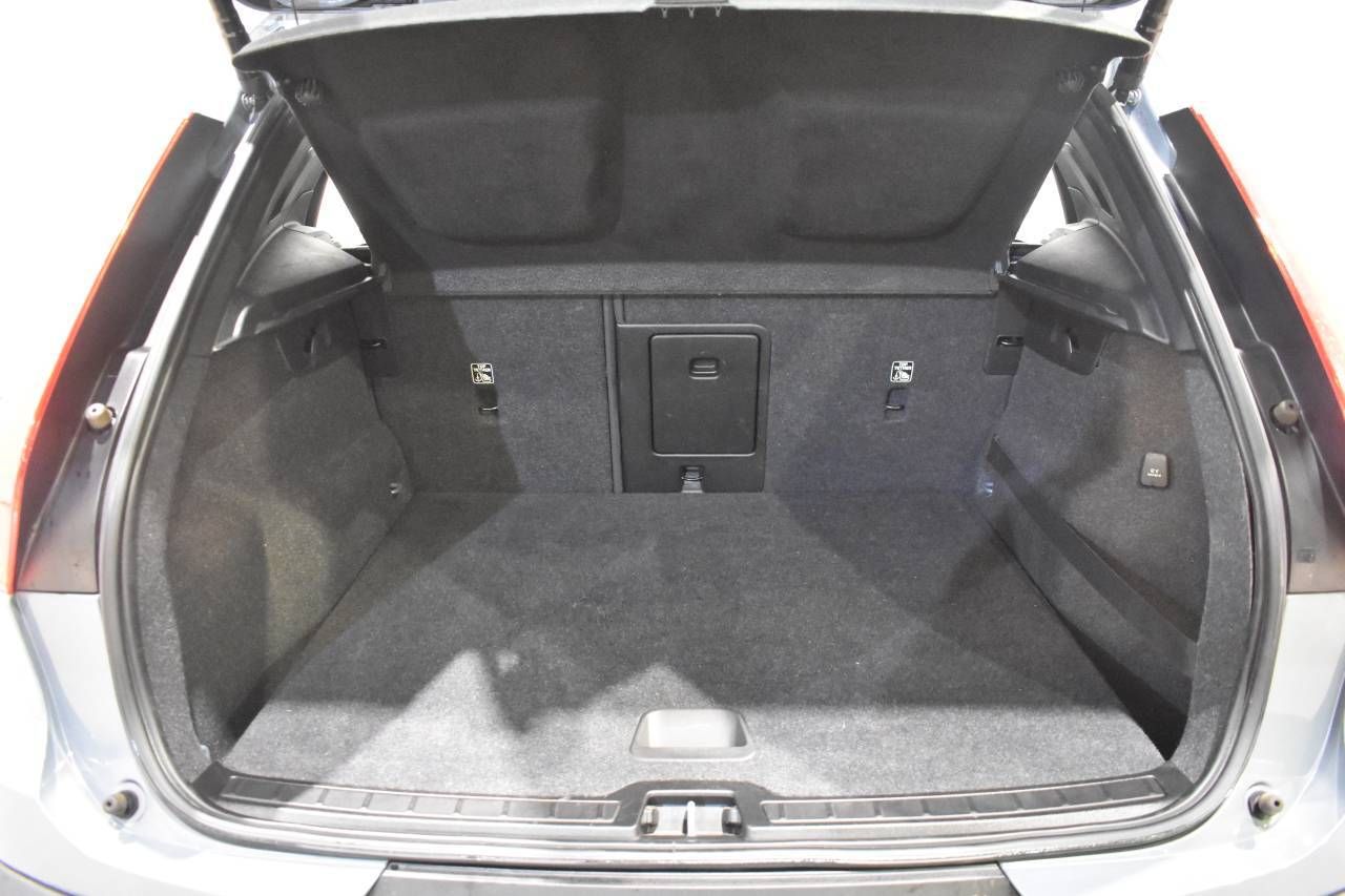 VOLVO XC40 1.5 T5 261 CV 2WD MOMENTUM - foto 25