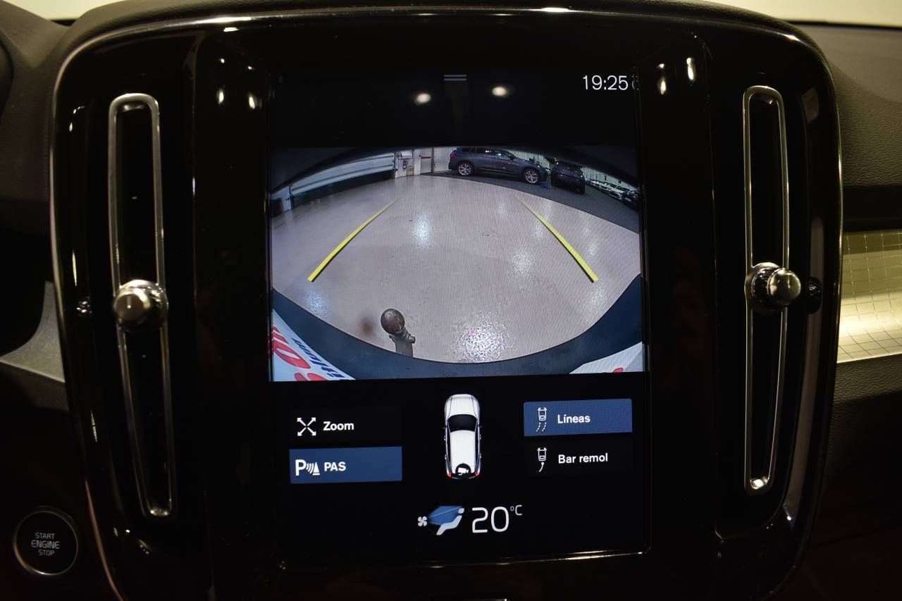 VOLVO XC40 1.5 T5 261 CV 2WD MOMENTUM - foto 36