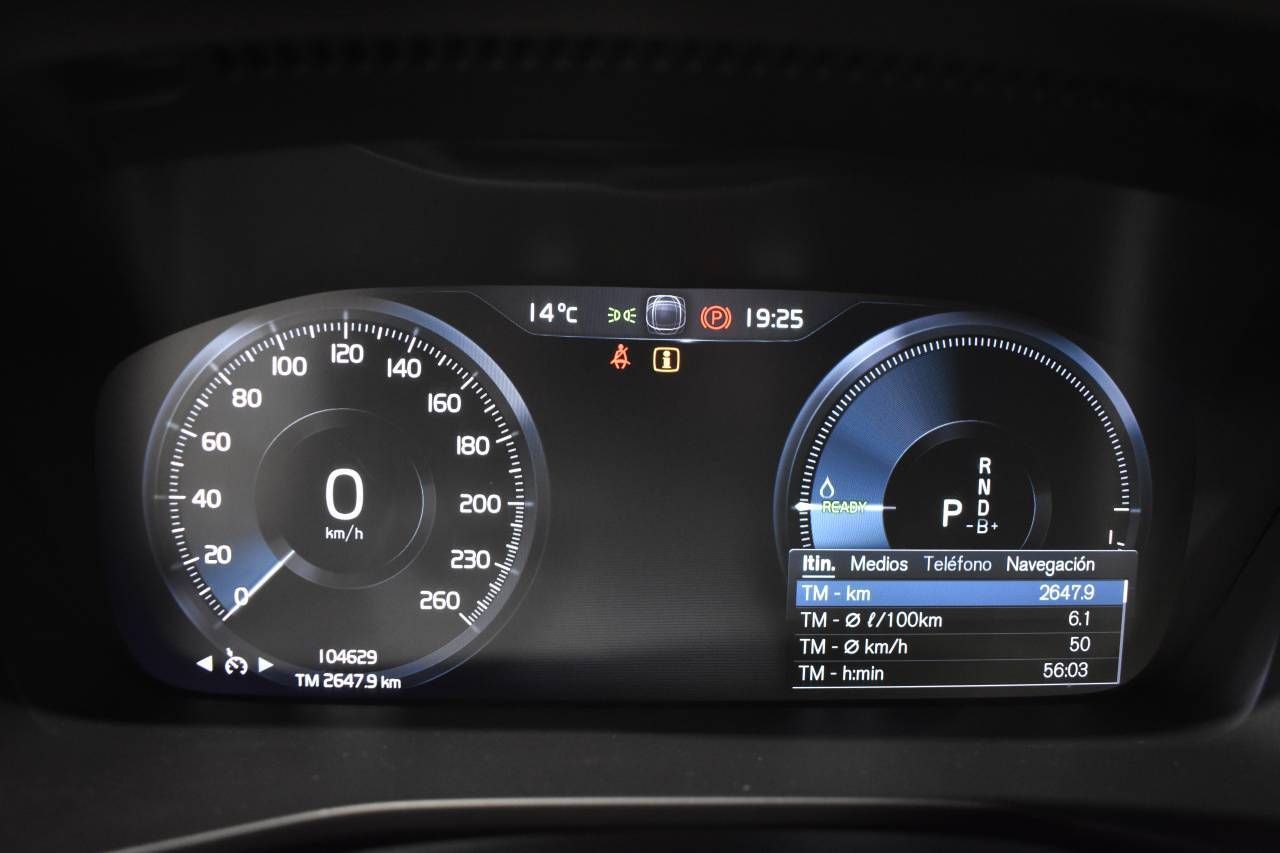 VOLVO XC40 1.5 T5 261 CV 2WD MOMENTUM - foto 35