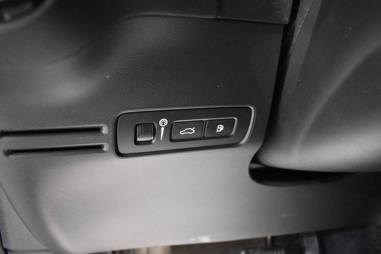 VOLVO XC40 1.5 T5 261 CV 2WD MOMENTUM - foto 51