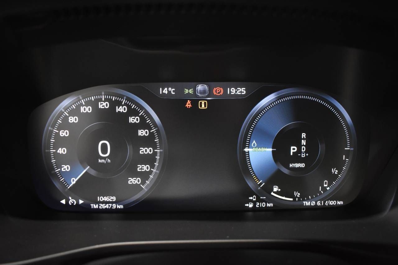 VOLVO XC40 1.5 T5 261 CV 2WD MOMENTUM - foto 34