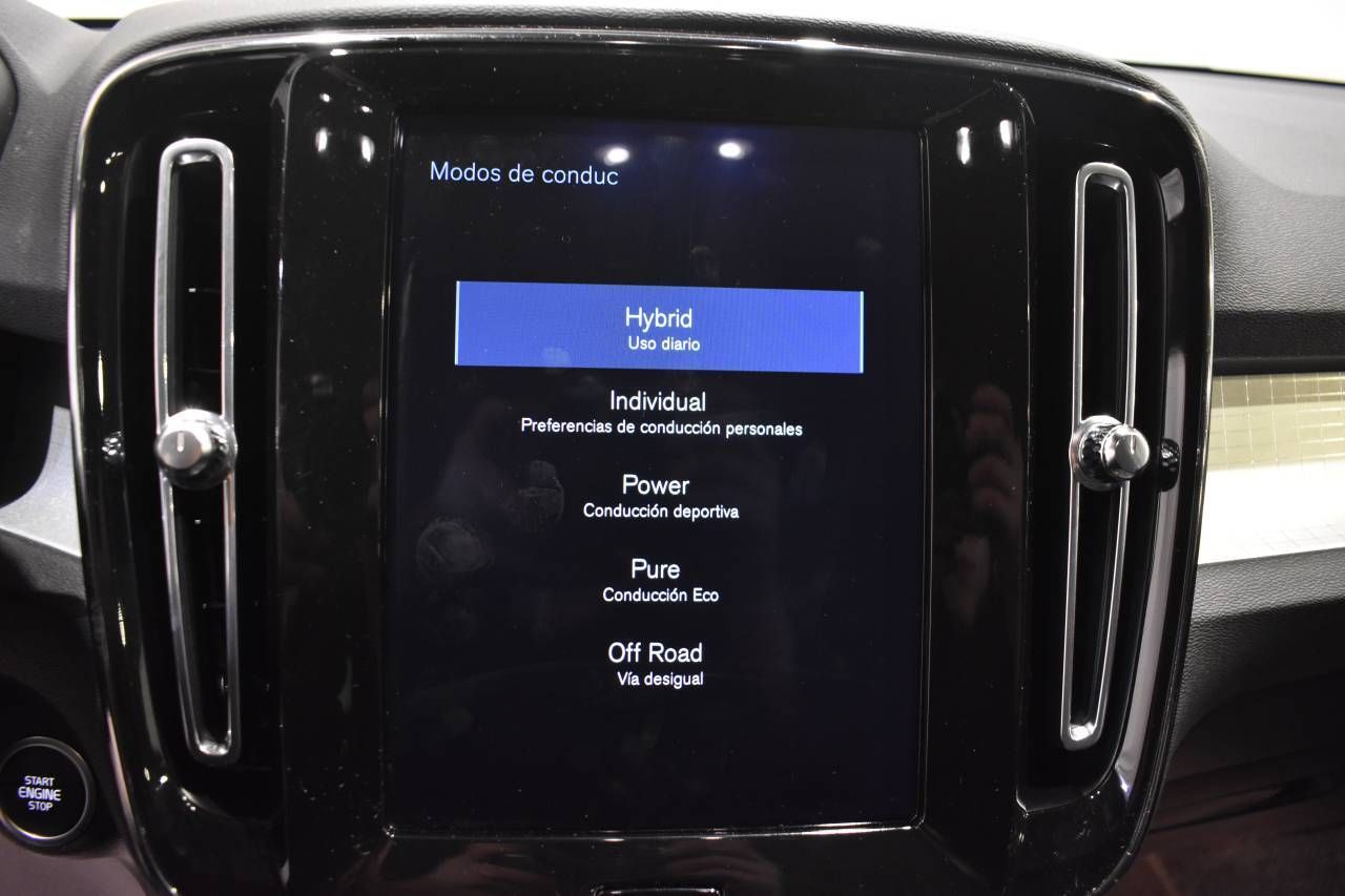 VOLVO XC40 1.5 T5 261 CV 2WD MOMENTUM - foto 49