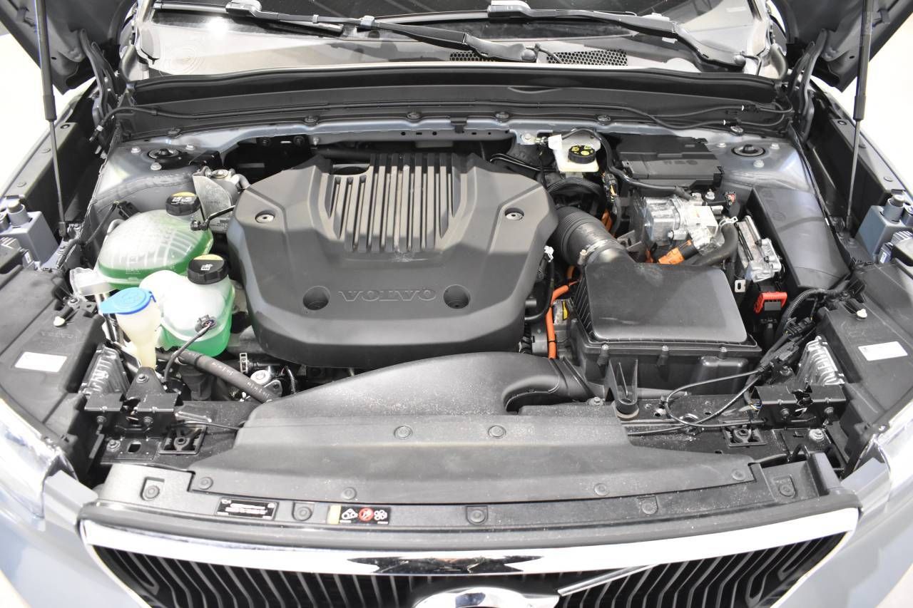 VOLVO XC40 1.5 T5 261 CV 2WD MOMENTUM - foto 28