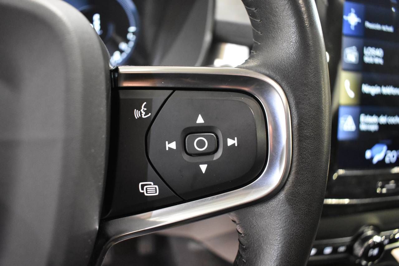 VOLVO XC40 1.5 T5 261 CV 2WD MOMENTUM - foto 31