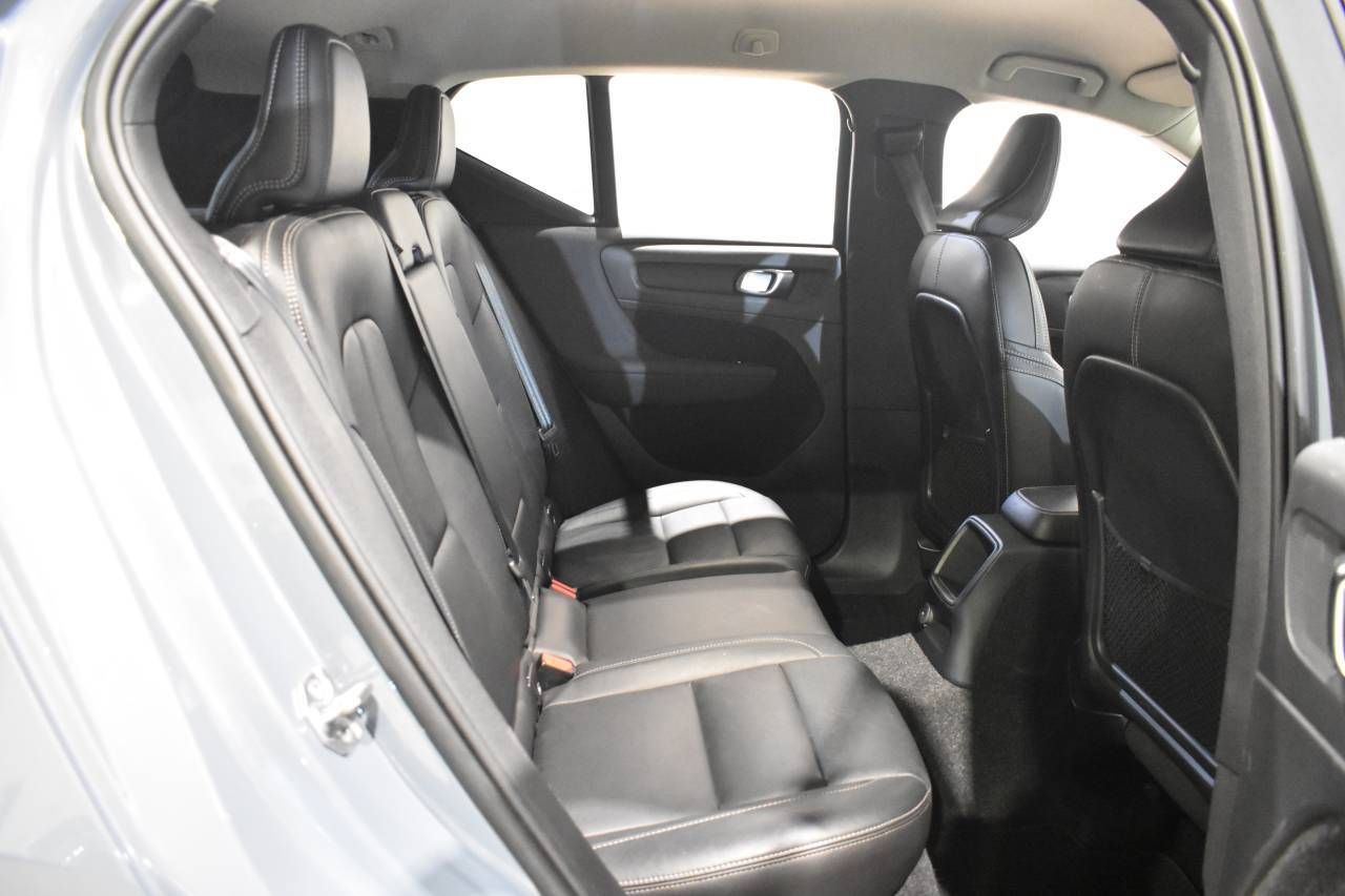 VOLVO XC40 1.5 T5 261 CV 2WD MOMENTUM - foto 22