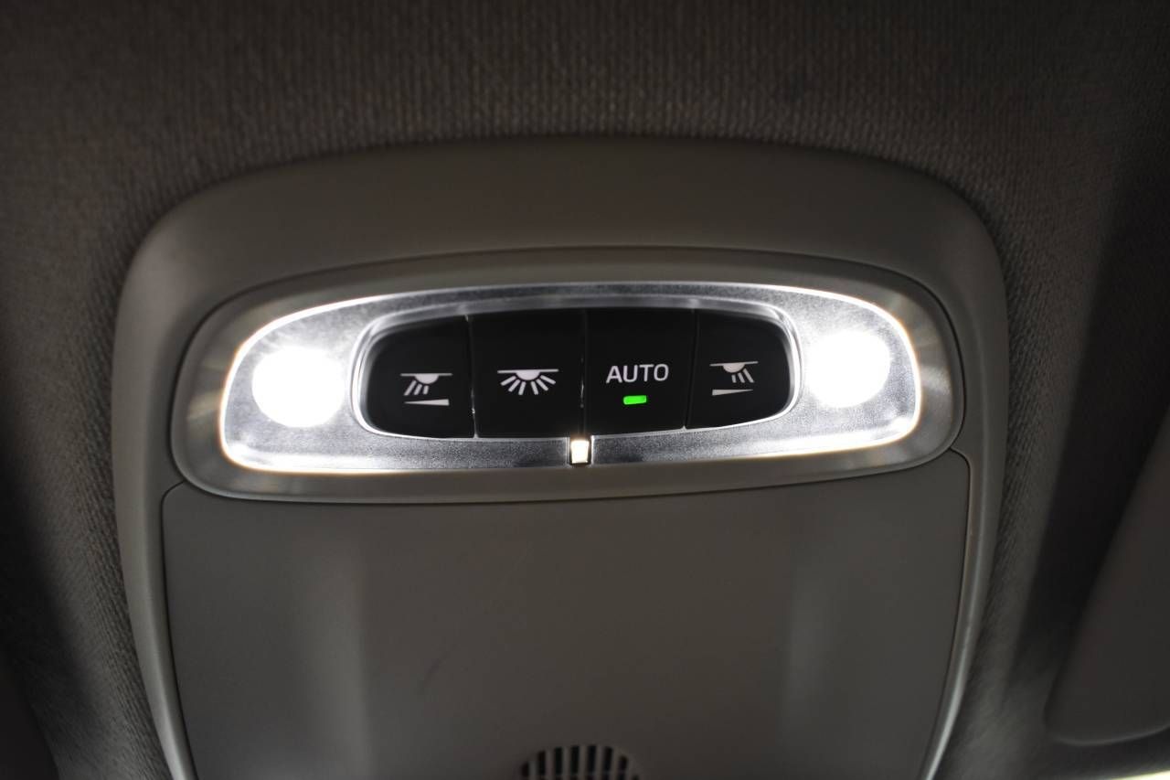 VOLVO XC40 1.5 T5 261 CV 2WD MOMENTUM - foto 53