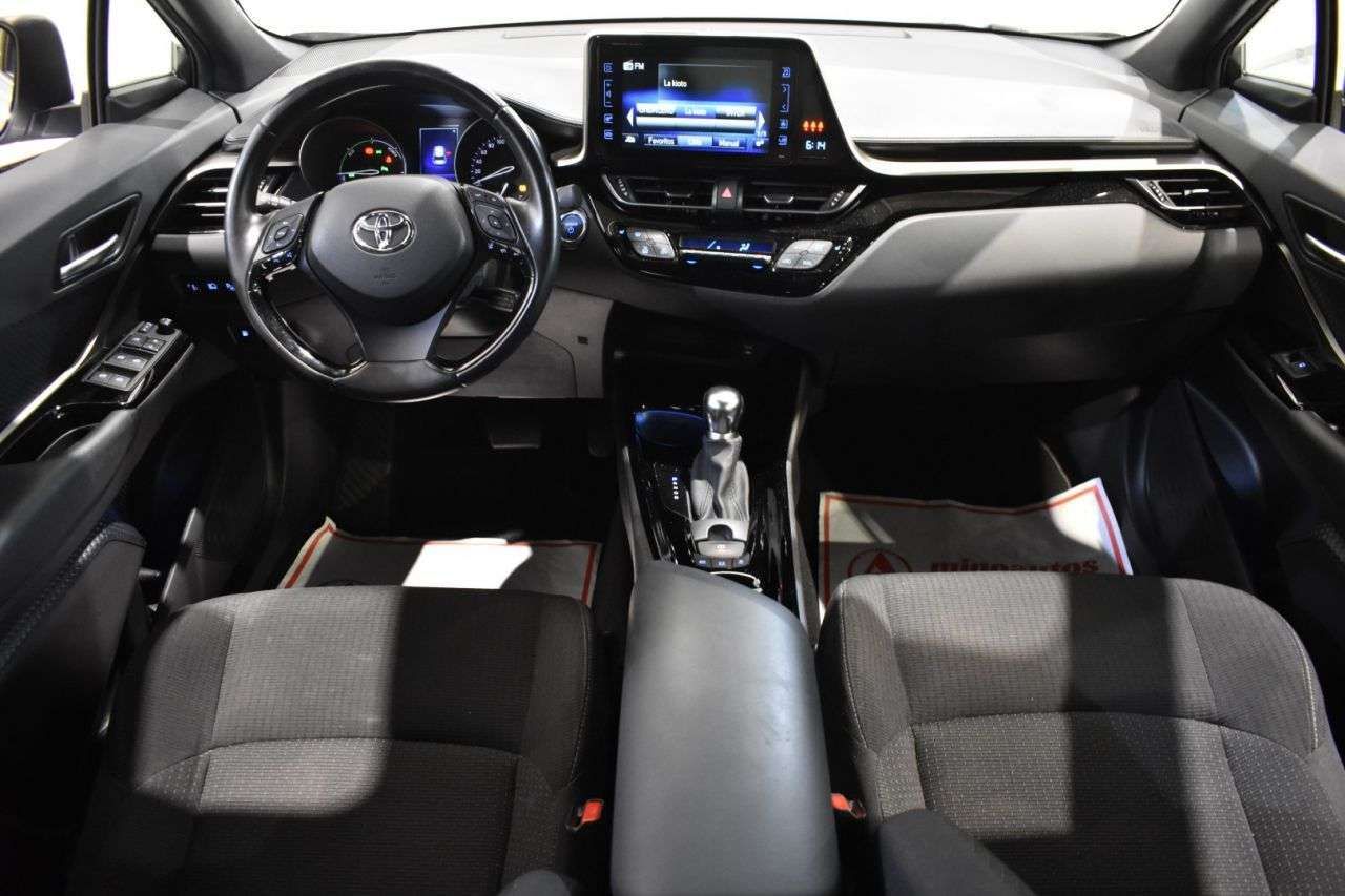 TOYOTA C-HR 1.8 HYBRID 122 CV GRAPHIC - foto 9