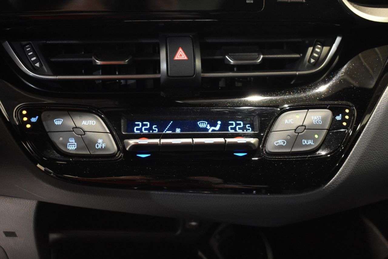 TOYOTA C-HR 1.8 HYBRID 122 CV GRAPHIC - foto 42