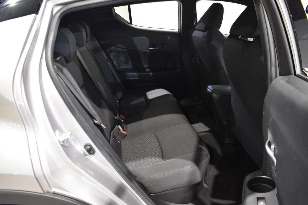 TOYOTA C-HR 1.8 HYBRID 122 CV GRAPHIC - foto 22