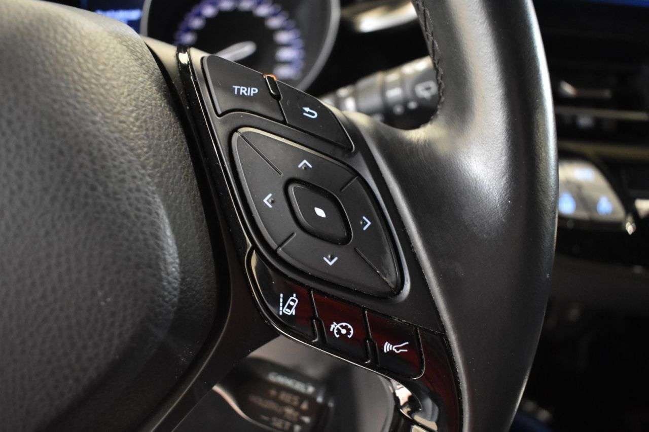 TOYOTA C-HR 1.8 HYBRID 122 CV GRAPHIC - foto 30