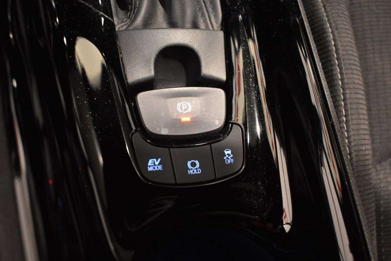 TOYOTA C-HR 1.8 HYBRID 122 CV GRAPHIC - foto 45