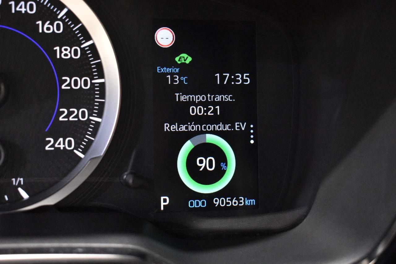 TOYOTA COROLLA TOURING SPORTS 1.8 HYBRID 125H E-CTV BUSINESS - foto 32