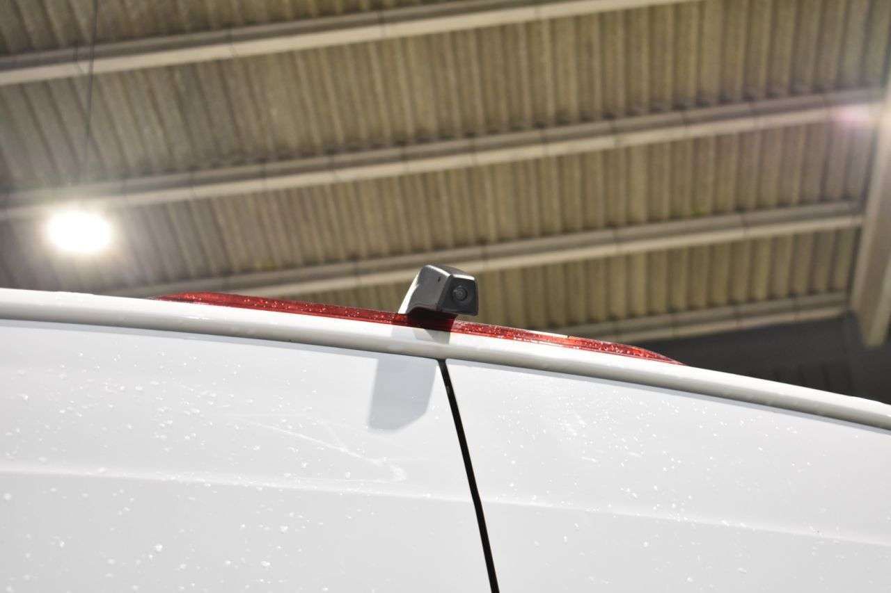 VW CRAFTER FURGÓN 30 L3H2 2.0 TDI 140 CV FWD BUSINESS - foto 26