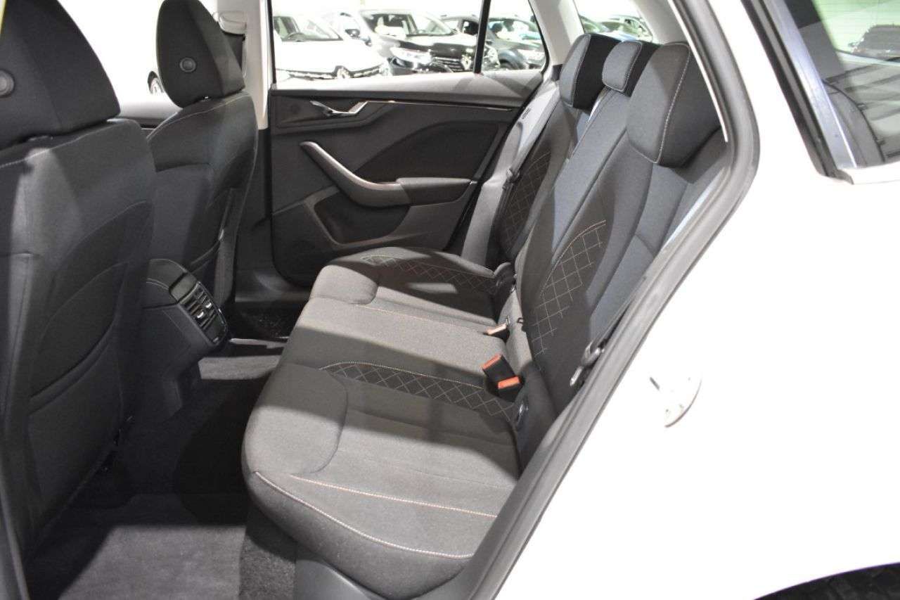 SKODA KAMIQ 1.0 TSI 110 CV DSG7 AMBITION - foto 13