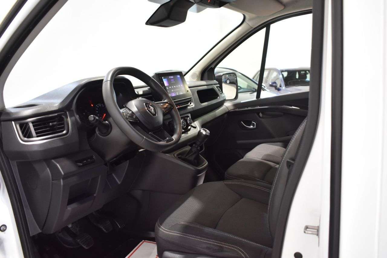 RENAULT TRAFIC FURGÓN IR 3000 KG L2H1 2.0 DCI 130 CV ISOTERM - foto 6