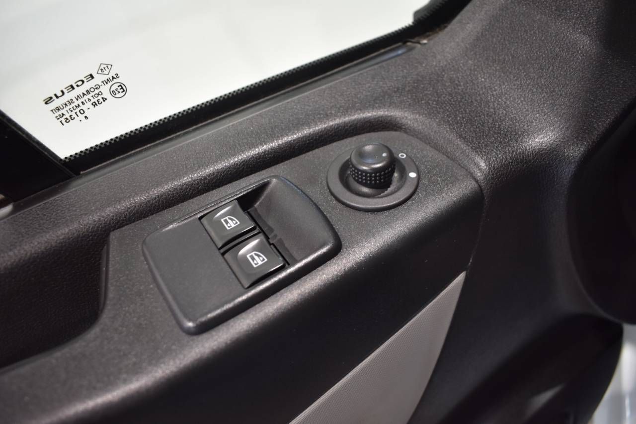 RENAULT TRAFIC FURGÓN 1000 KG L1H1 2.0 DCI 120 CV GRAND CONF - foto 16