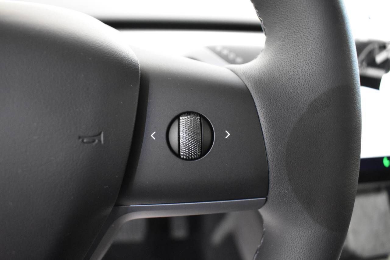 TESLA MODEL Y LONGE RANGE DUAL MOTOR AWD 514 CV - foto 35