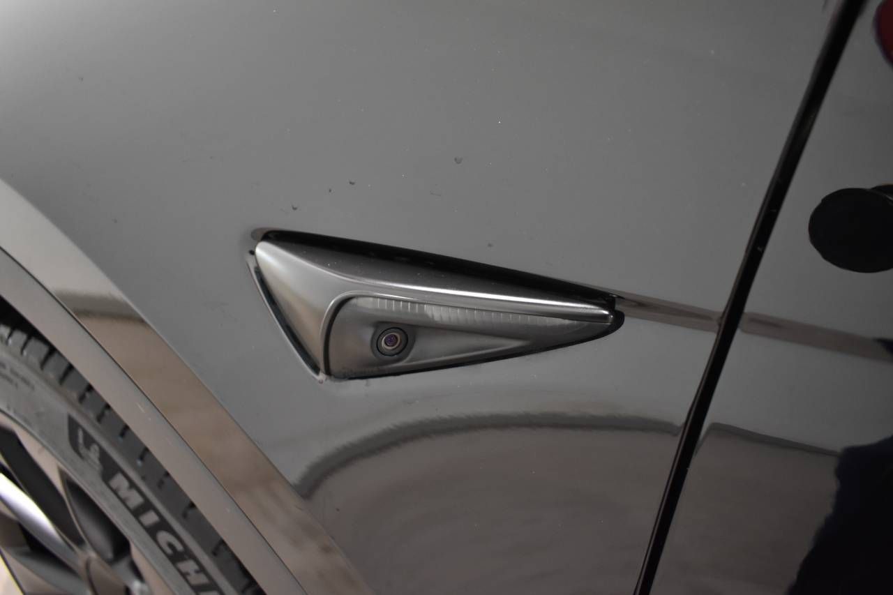 TESLA MODEL Y LONGE RANGE DUAL MOTOR AWD 514 CV - foto 63