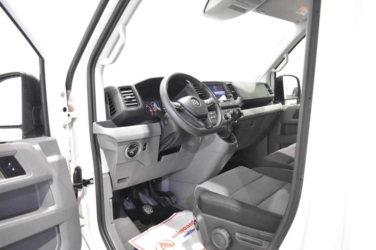 VW CRAFTER FURGÓN 35 L3H2 2.0 TDI 140 CV FWD - foto 7