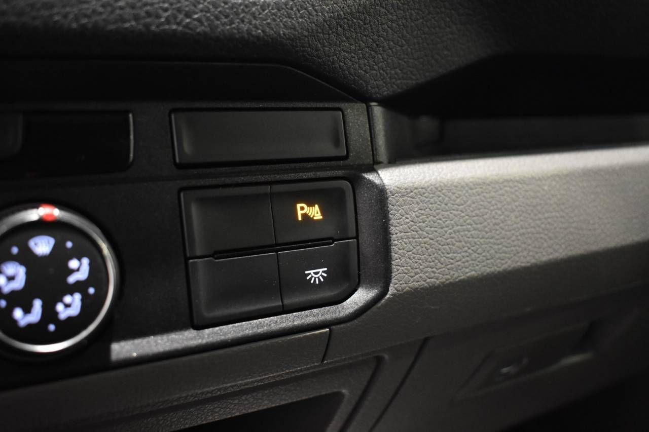 VW CRAFTER FURGÓN 35 L3H2 2.0 TDI 140 CV FWD - foto 19