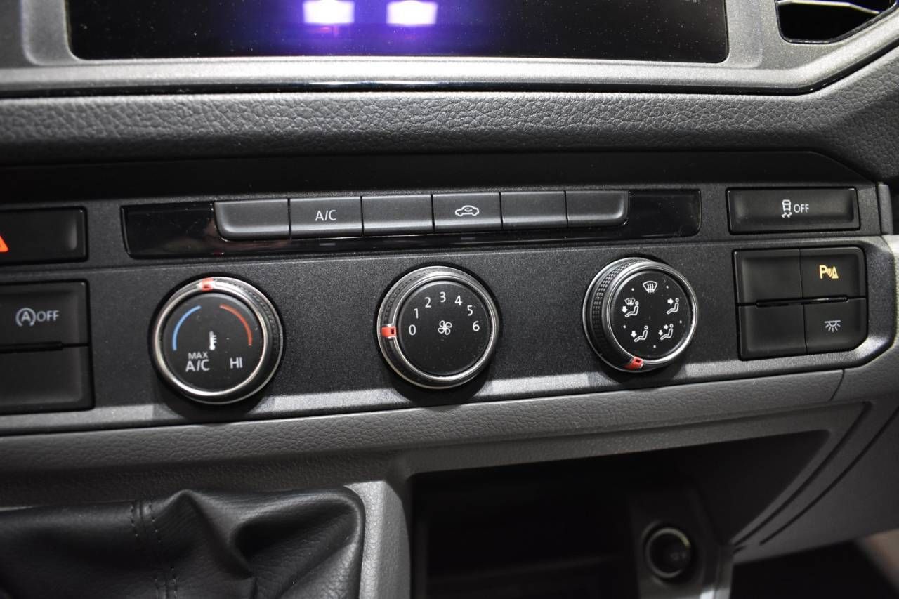 VW CRAFTER FURGÓN 30 L3H2 2.0 TDI 140 CV FWD - foto 20