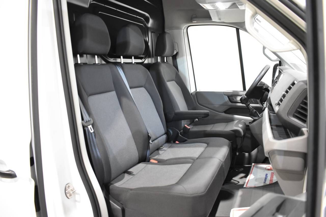 VW CRAFTER FURGÓN 30 L3H2 2.0 TDI 140 CV FWD - foto 11