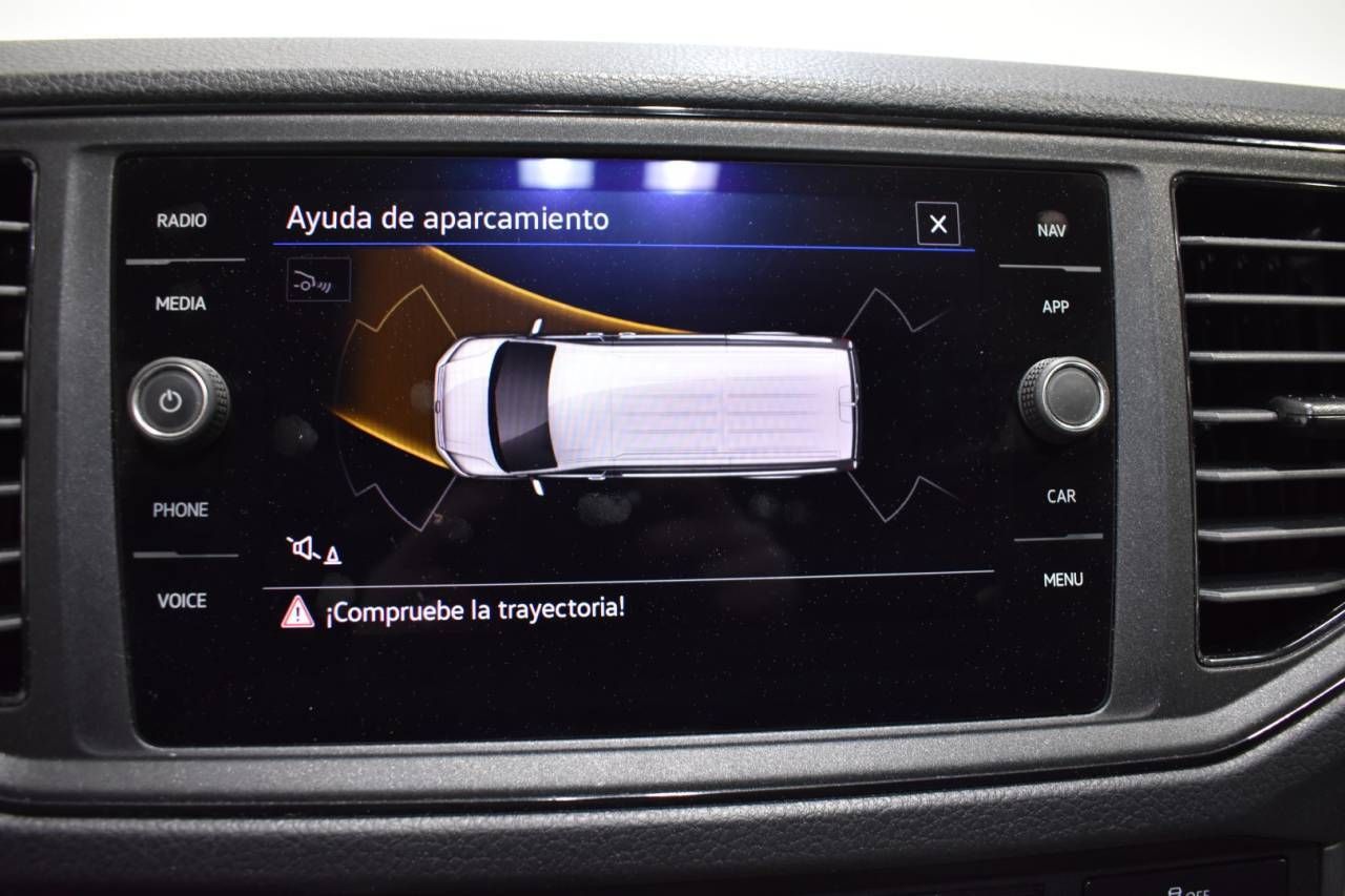 VW CRAFTER FURGÓN 30 L3H2 2.0 TDI 140 CV FWD - foto 18