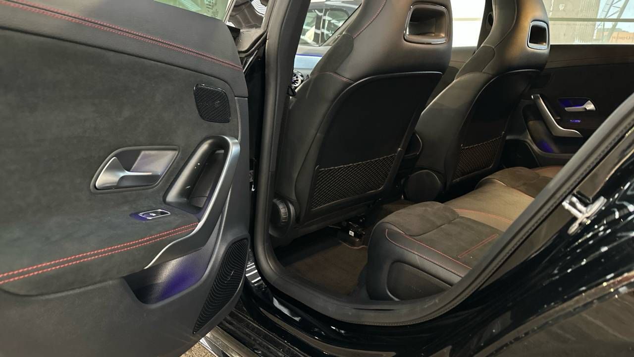 Mercedes CLA 250 SHOOTING BRAKE 8G-TRONIC AMG LINE - foto 7