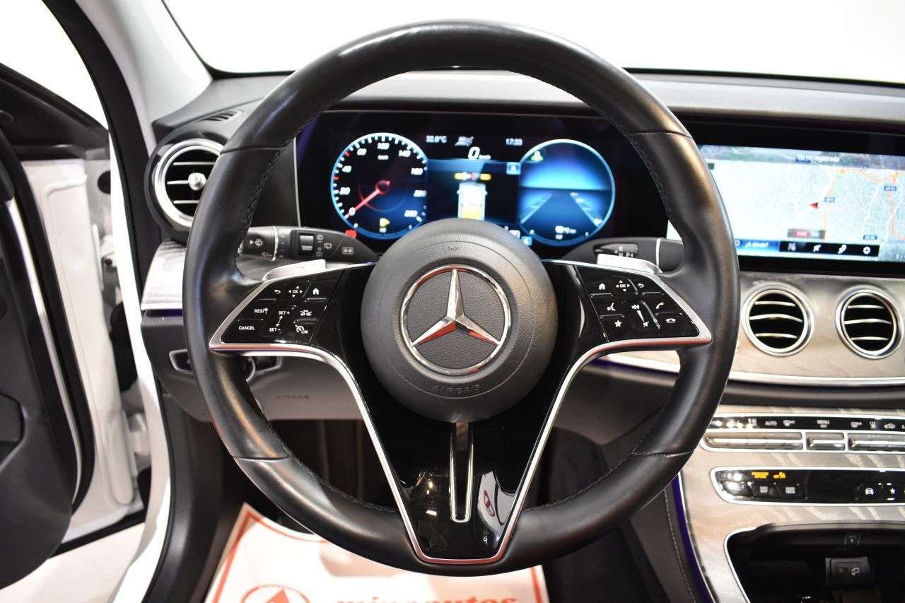 Mercedes Clase E 300D 4MATIC 9G-TRONIC AMG LINE - foto 38