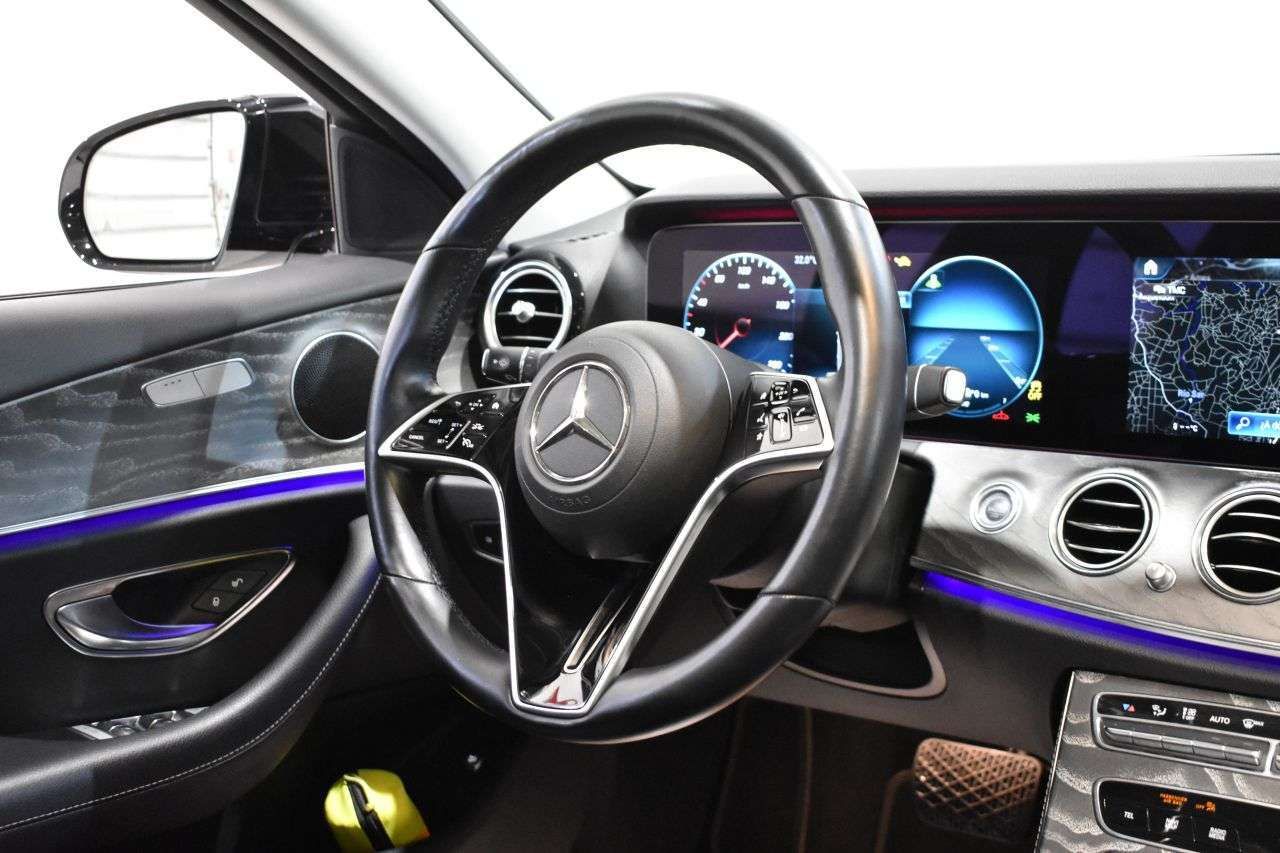 Mercedes Clase E 300D 4MATIC 9G-TRONIC AMG LINE - foto 18