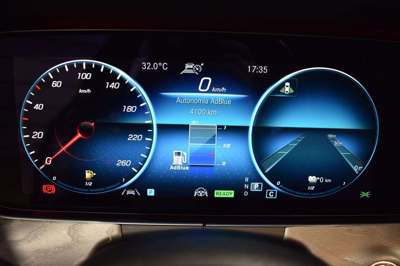 Mercedes Clase E 300D 4MATIC 9G-TRONIC AMG LINE - foto 49