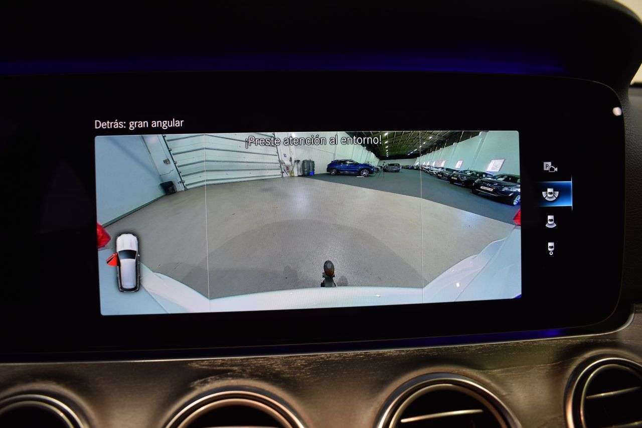Mercedes Clase E 300D 4MATIC 9G-TRONIC AMG LINE - foto 51