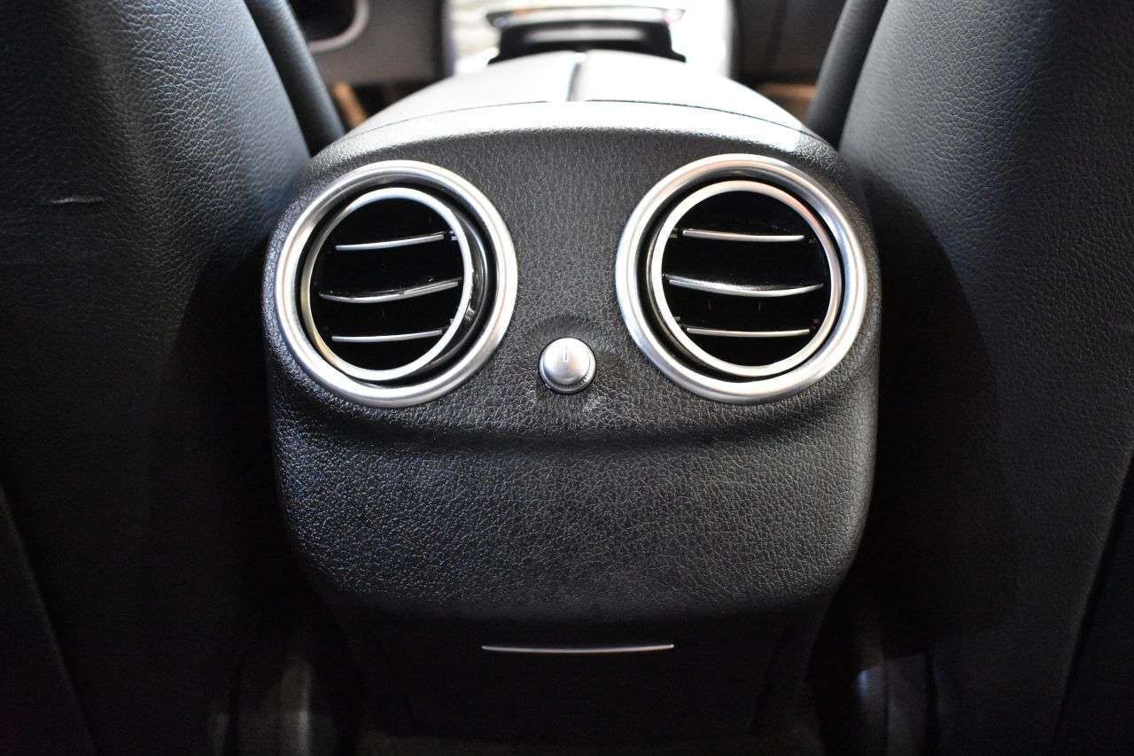 Mercedes Clase E 300D 4MATIC 9G-TRONIC AMG LINE - foto 33