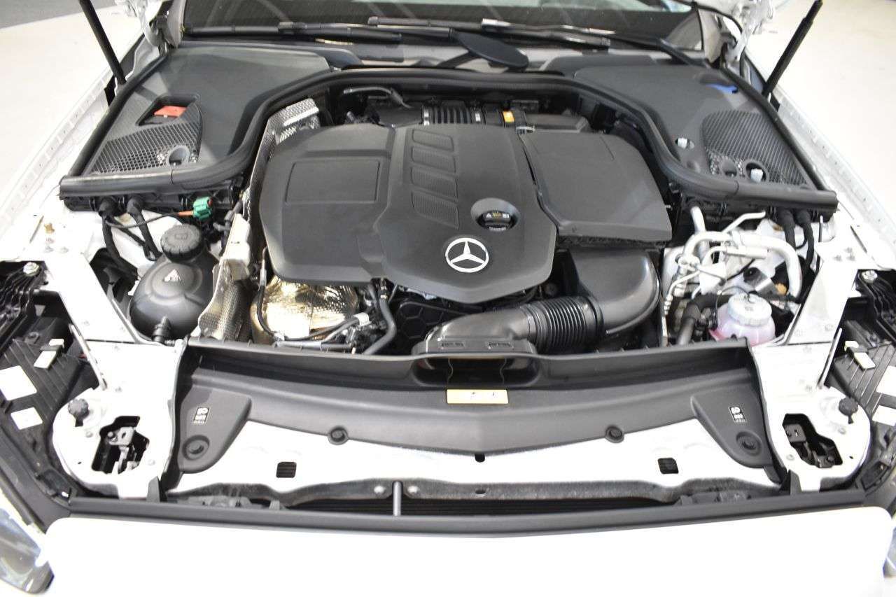 Mercedes Clase E 300D 4MATIC 9G-TRONIC AMG LINE - foto 37