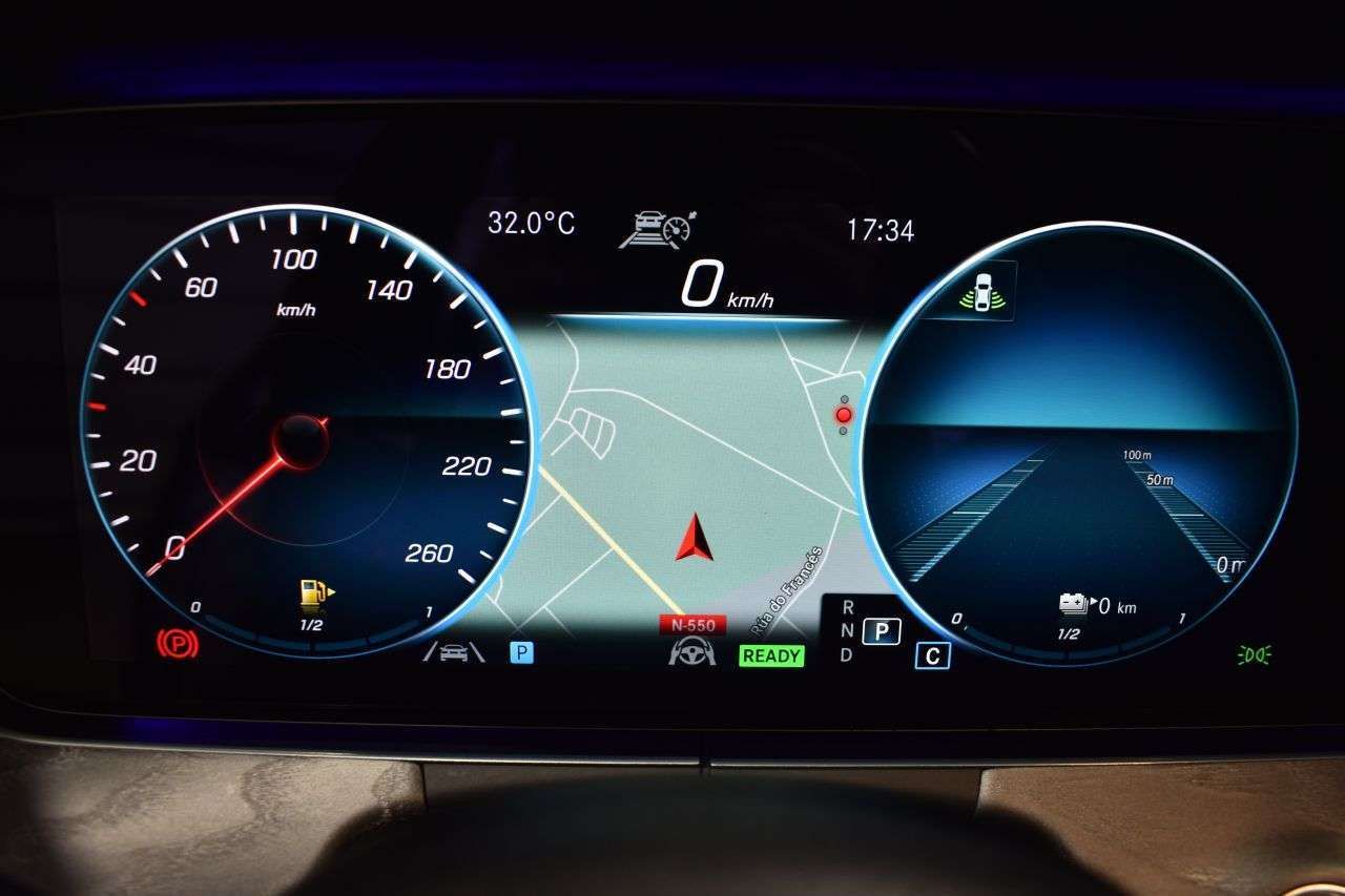 Mercedes Clase E 300 DE 306 CV 4MATIC 9G-TRONIC AMG LINE - foto 47