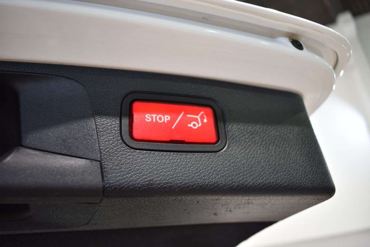 Mercedes Clase E 300 DE 306 CV 4MATIC 9G-TRONIC AMG LINE - foto 36