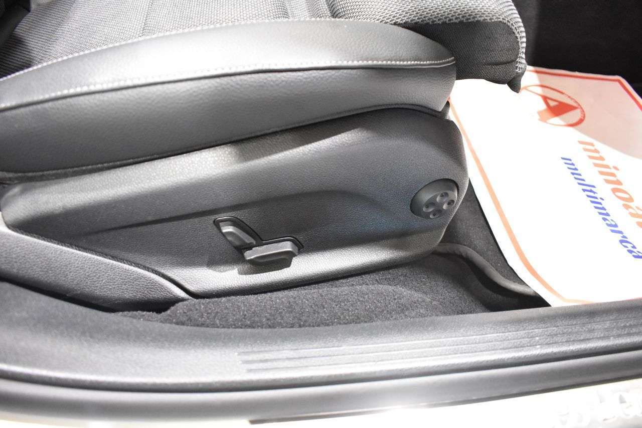 Mercedes Clase E 300 DE 306 CV 4MATIC 9G-TRONIC AMG LINE - foto 26