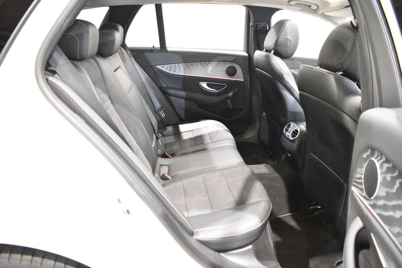 Mercedes Clase E 300 DE 306 CV 4MATIC 9G-TRONIC AMG LINE - foto 30