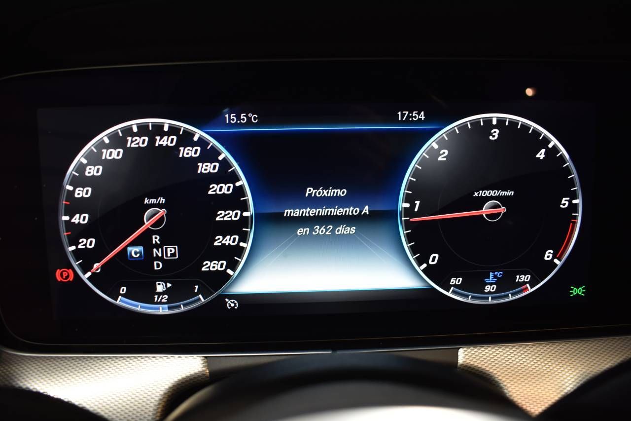 Mercedes Clase E 220D 194 CV 9G-TRONIC AMG LINE - foto 26